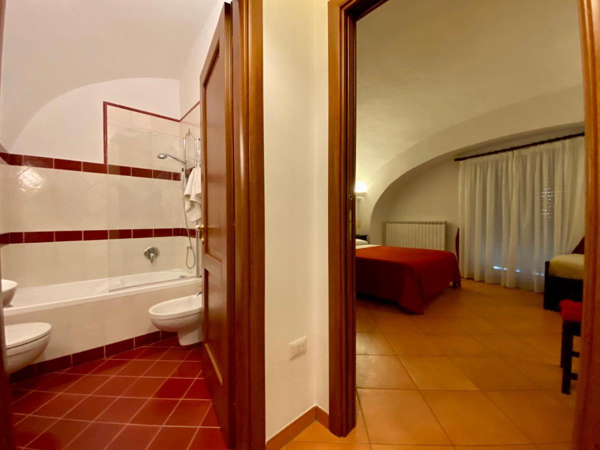 Borgo Belvedere Bed & Breakfast Napoli Dış mekan fotoğraf